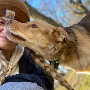 Meet your Posher, Halee